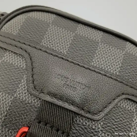 Aaa replica bags VUITTON MESSENGER LOUIS UTILITY BAG 0624